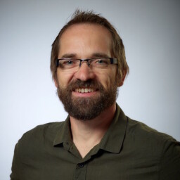 DarrenSearle July2025Portrait